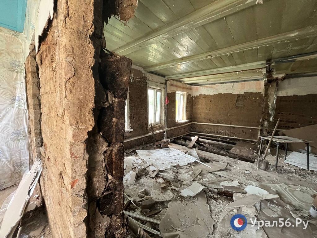    «Это смех и слезы»: хозяйка 110-летнего затопленного дома в Орске прокомментировала проекты домов для пострадавших от паводка