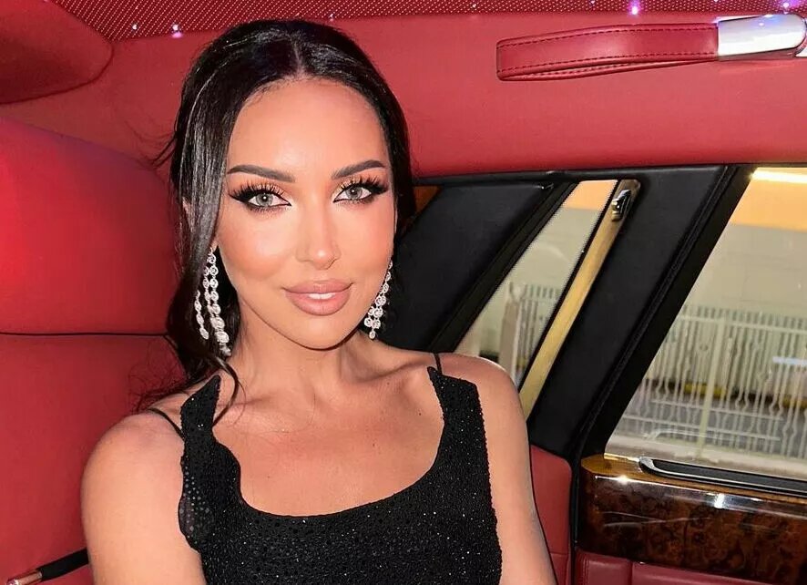    Алсу опубликовала фото с сыном и дочерьми в свой день рождения