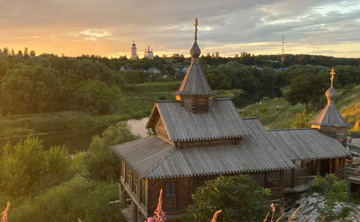    Куда поехать из Москвы на машине