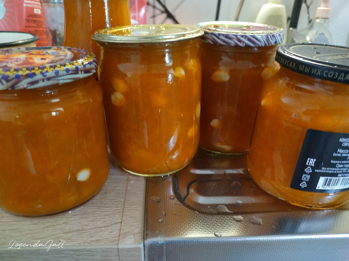 С ядрышками, чищенными, все по классике