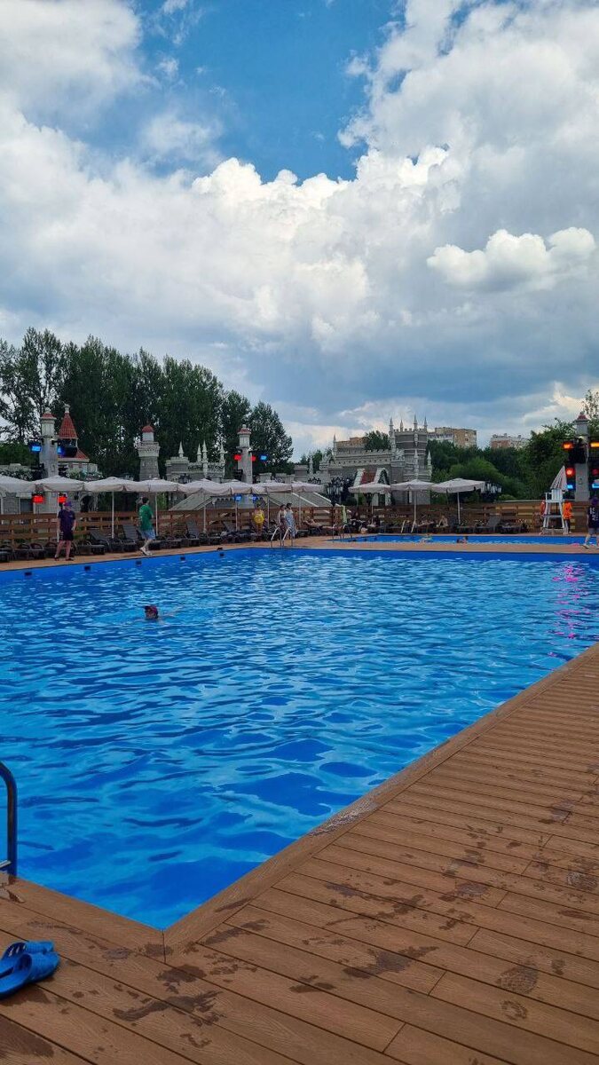 Бассейны Московских сезонов