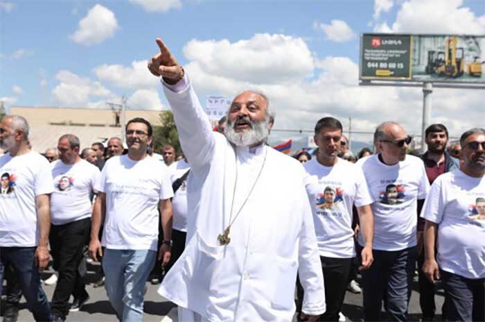Захлестнувшая Армению в мае волна протестов с требованием отставки премьер-министра Никола Пашиняна после неудачи с созывом внеочередного заседания Национального Собрания во второй половине июня...