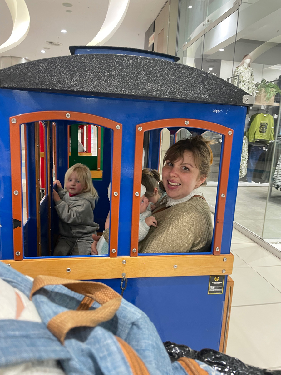 Средняя с золовкой