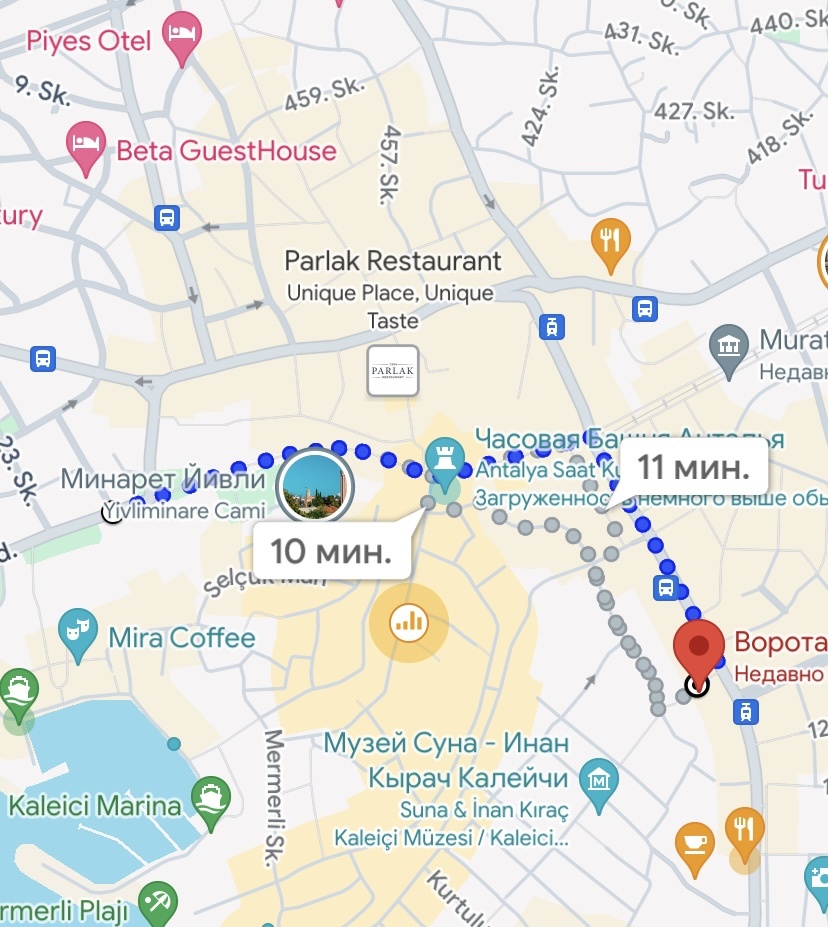 На карте показала пеший маршрут