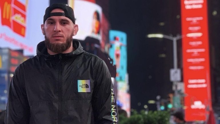    Магомед Умалатов. Соцсети