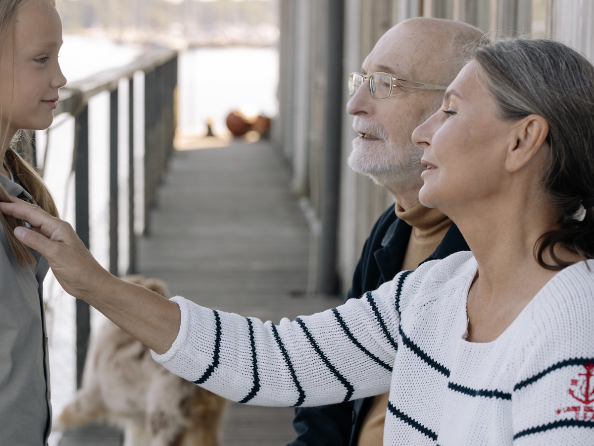 Старость не должна быть одинокой. Старость не должна быть нищей