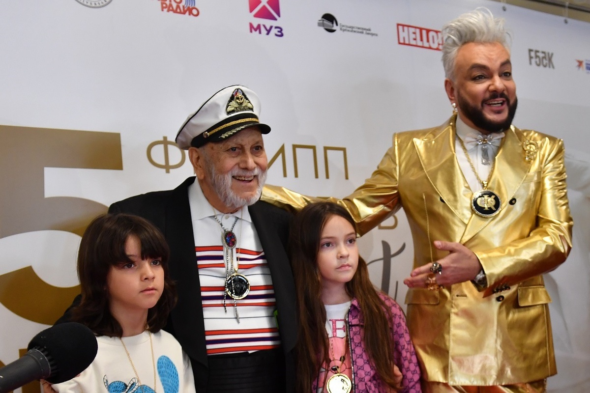 Алла-Виктория и Мартин уже показывают характер в заграничной школе. Фото: globallookpress.com