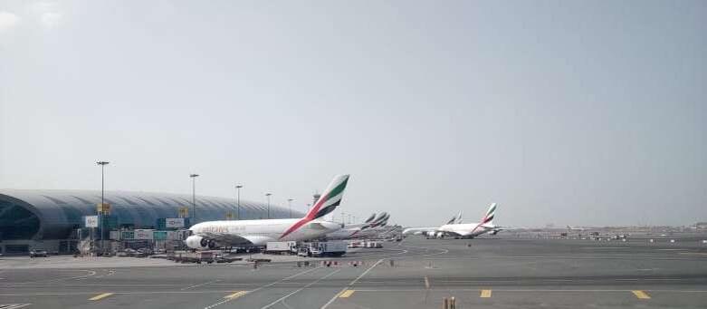 Международный аэропорт Дубая (DXB), самолеты Emirates прилетают в терминал 3.