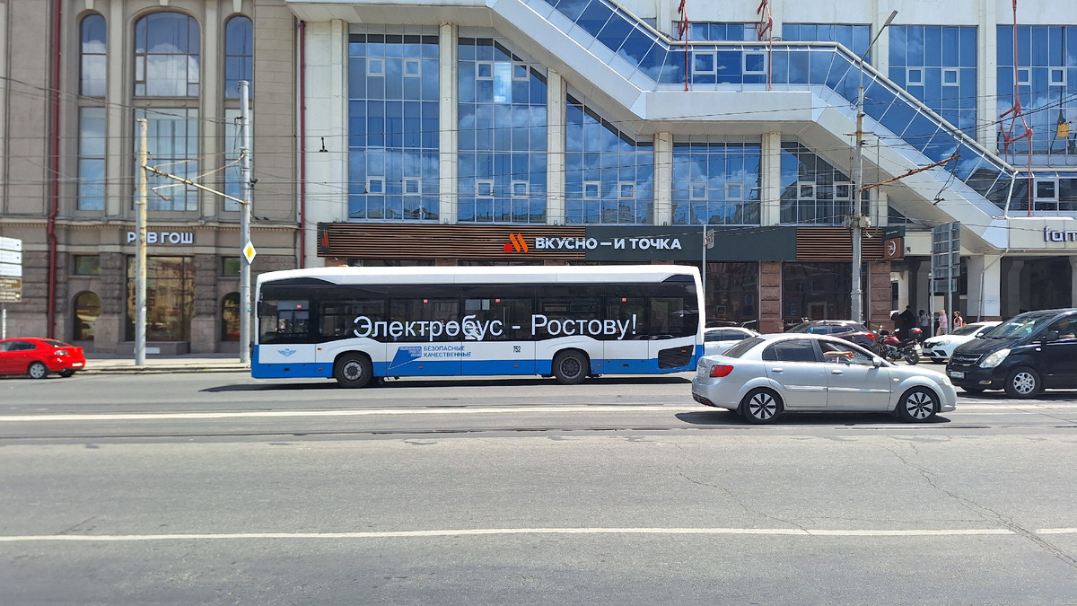 Тоже на Будённовском проспекте