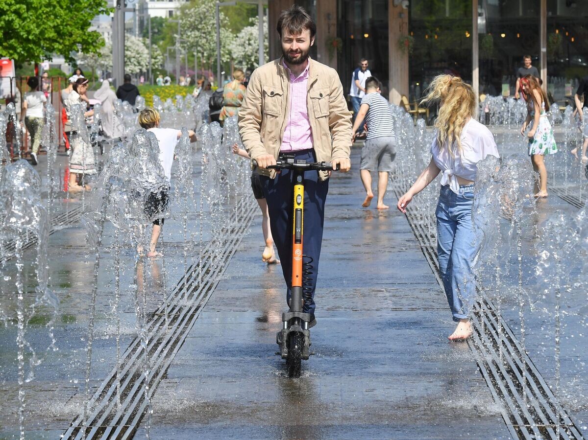    Жаркая погода в Москве © РИА Новости / Илья Питалев