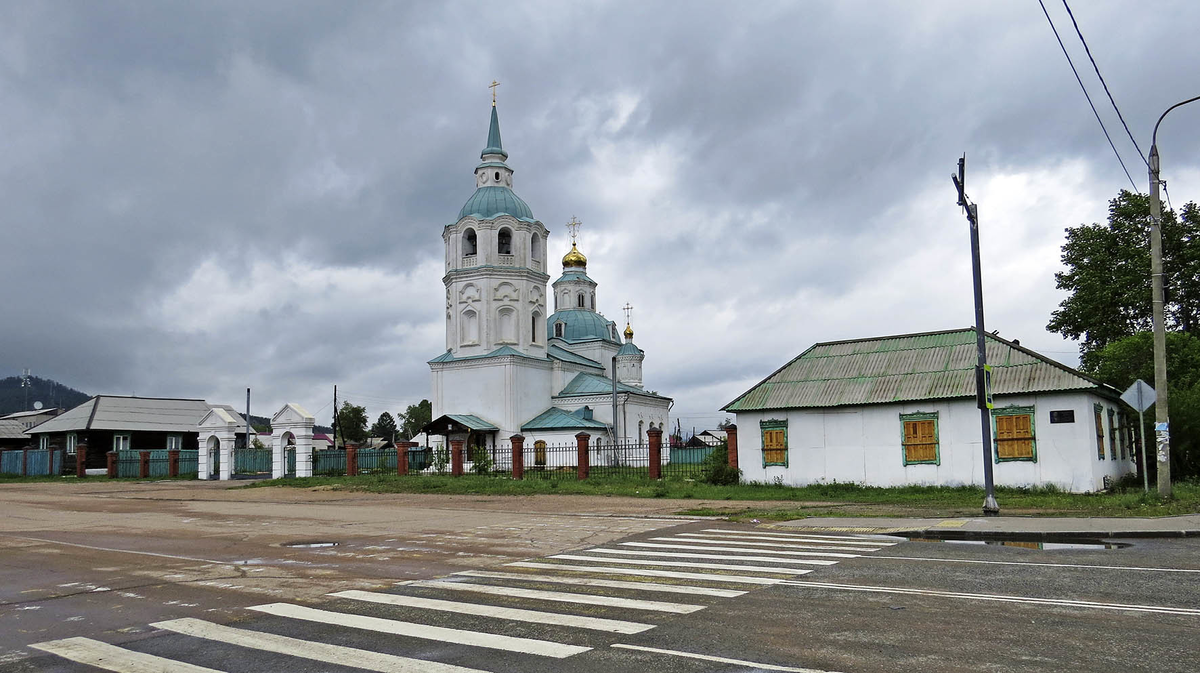 Белый храм, синагога в глуши и 