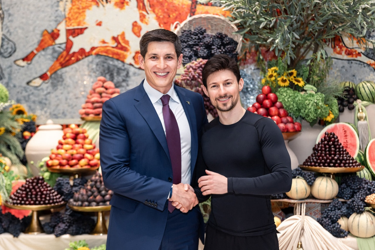 из соцсетей Отабека Умарова