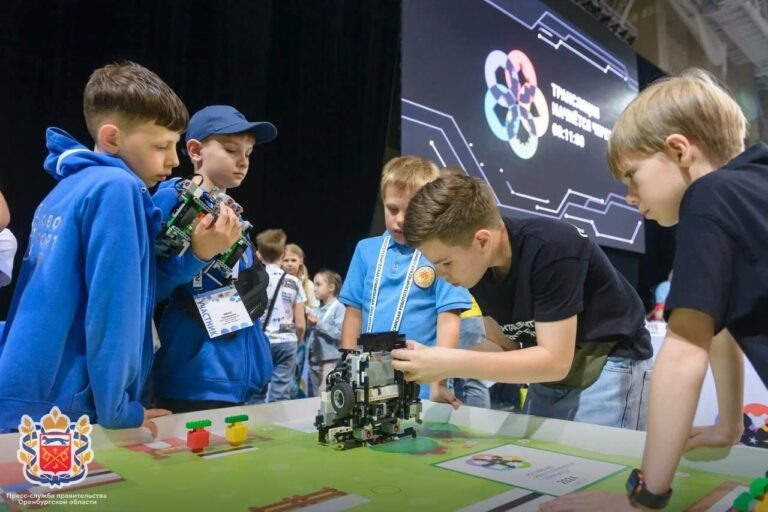    В Оренбурге проходит второй день финала XXI Российской робототехнической олимпиады Белов Михаил Александрович
