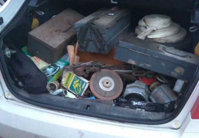 Полный багажник старых Советских запчастей и инструментов