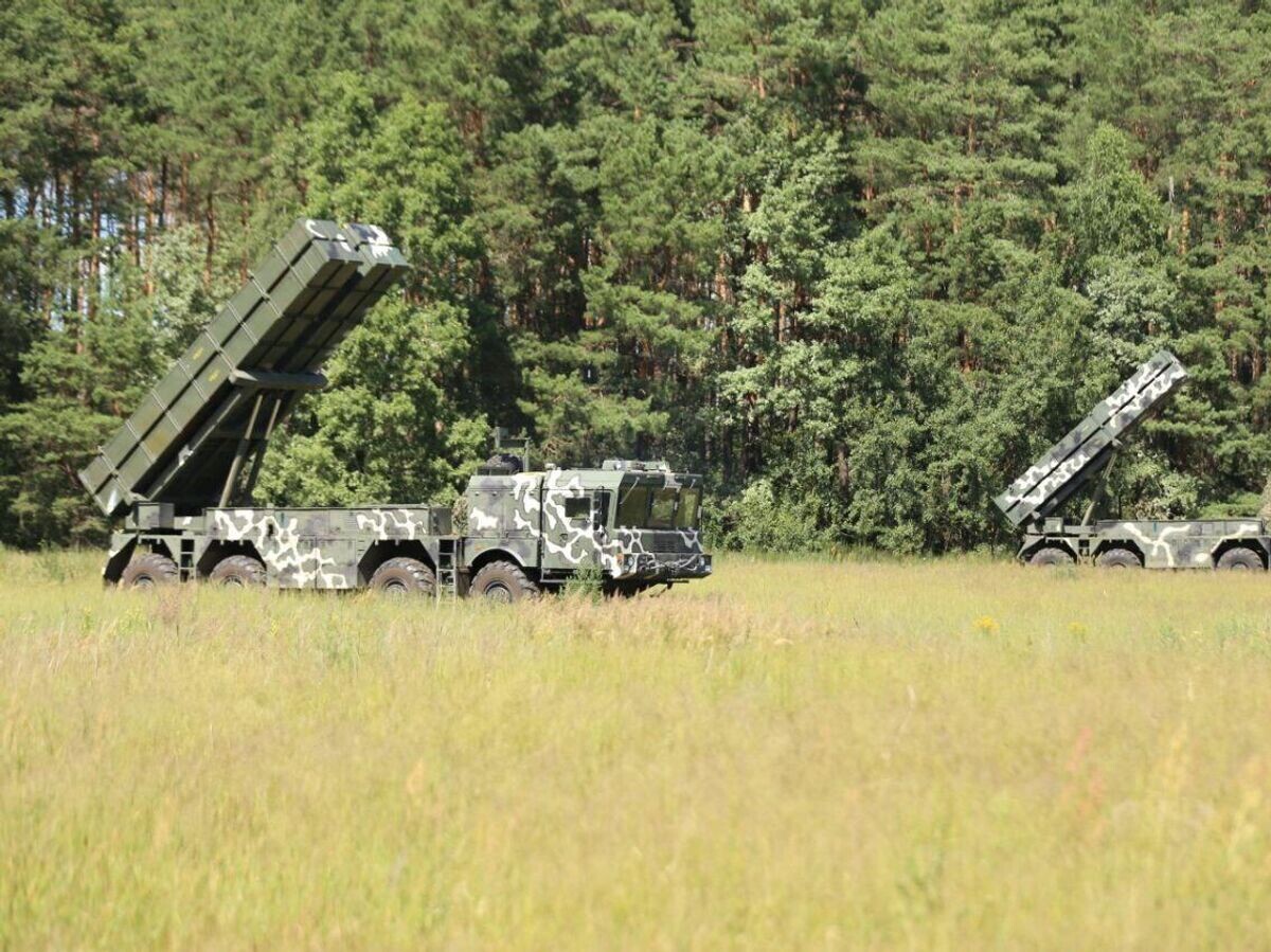    Дивизион РСЗО "Полонез" выполняет задачи по прикрытию участков государственной границы Белоруссии© Фото : Ваяр / Константин Белявский