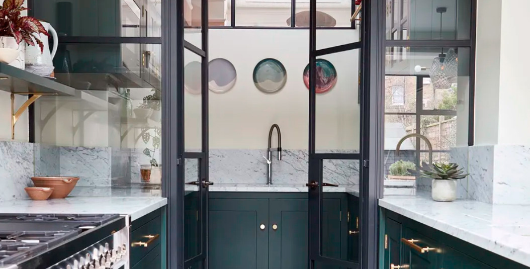 https://www.homesandgardens.com/kitchens/what-is-a-back-kitchen