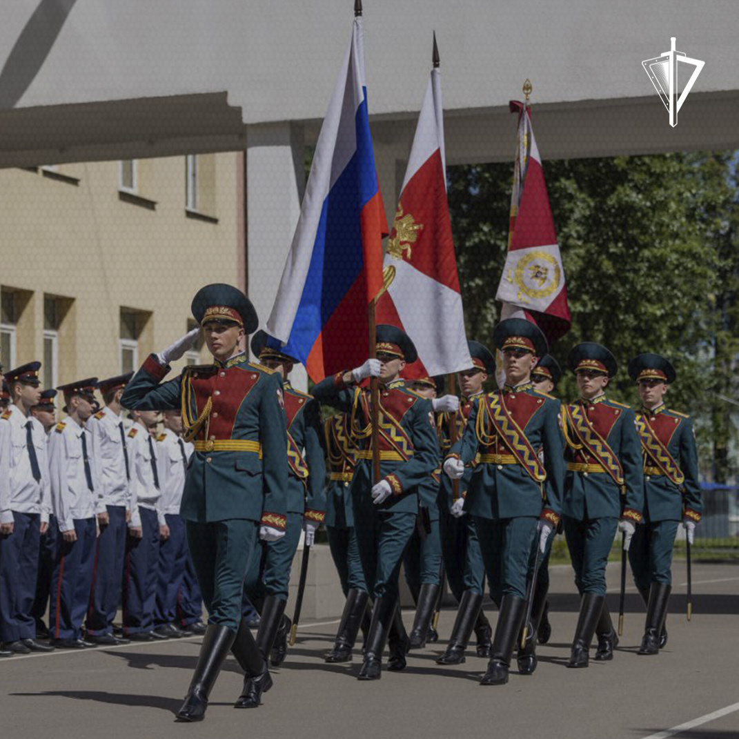 В церемонии приняли участие начальник Главного военно-политического управления Росгвардии генерал-лейтенант Денис Ермаков, офицеры центрального аппарата ведомства и представители органов...-1-3