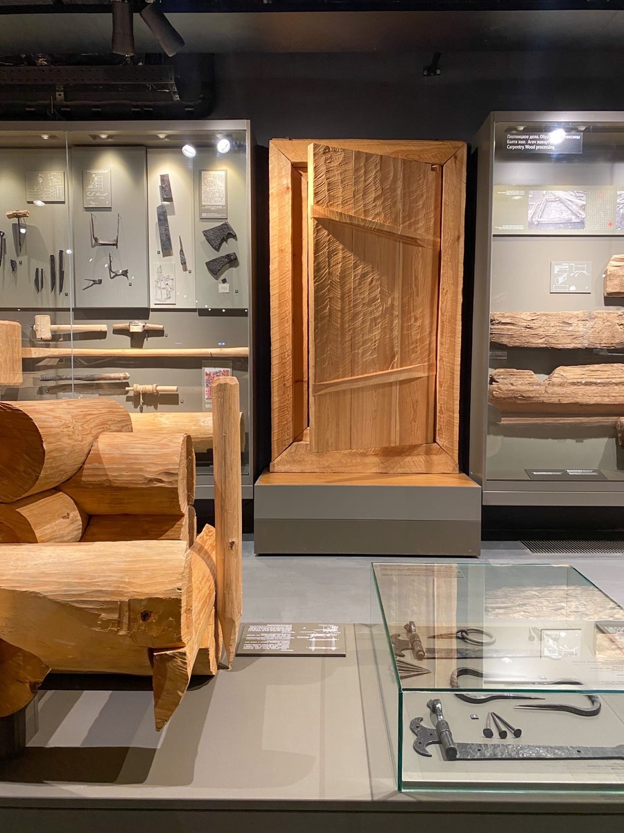 Экспозиция Музея археологического дерева "Татарская слободка"