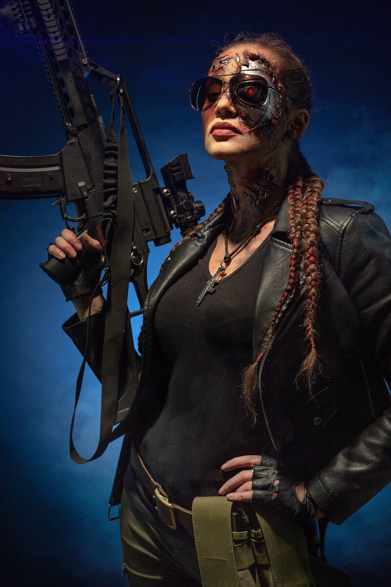 Женщина тоже человек.... Машина))) Тоже...