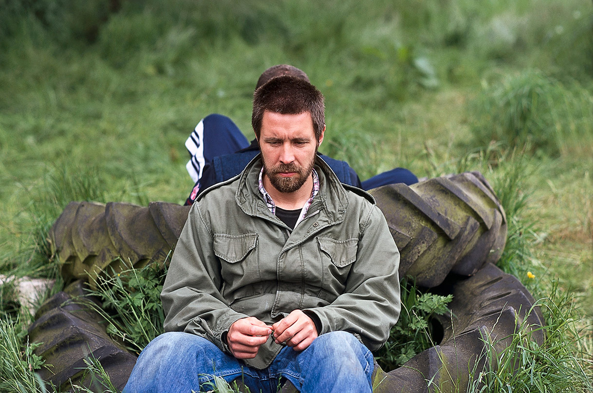 Dead Man's Shoes (2004) 