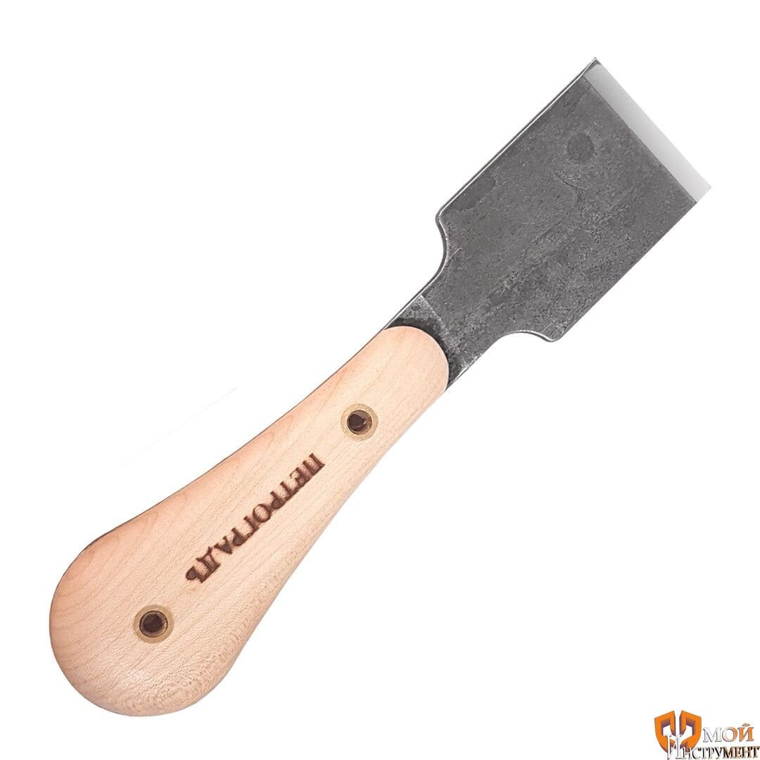 Шорные ножи с прямым лезвием удобны для вырубки кожи с вертикального положения. Листайте галлерею.