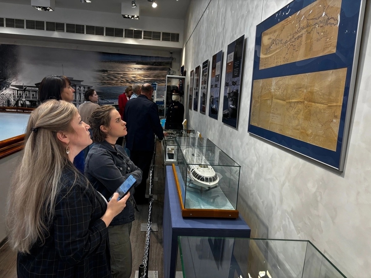    В Ханты-Мансийске открылась выставка о судоходстве «Полный ход»