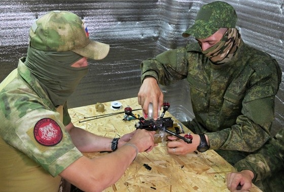    Обучение военнослужащих из различных подразделений ВС РФ минно-взрывному делу в центре подготовки операторов БПЛА