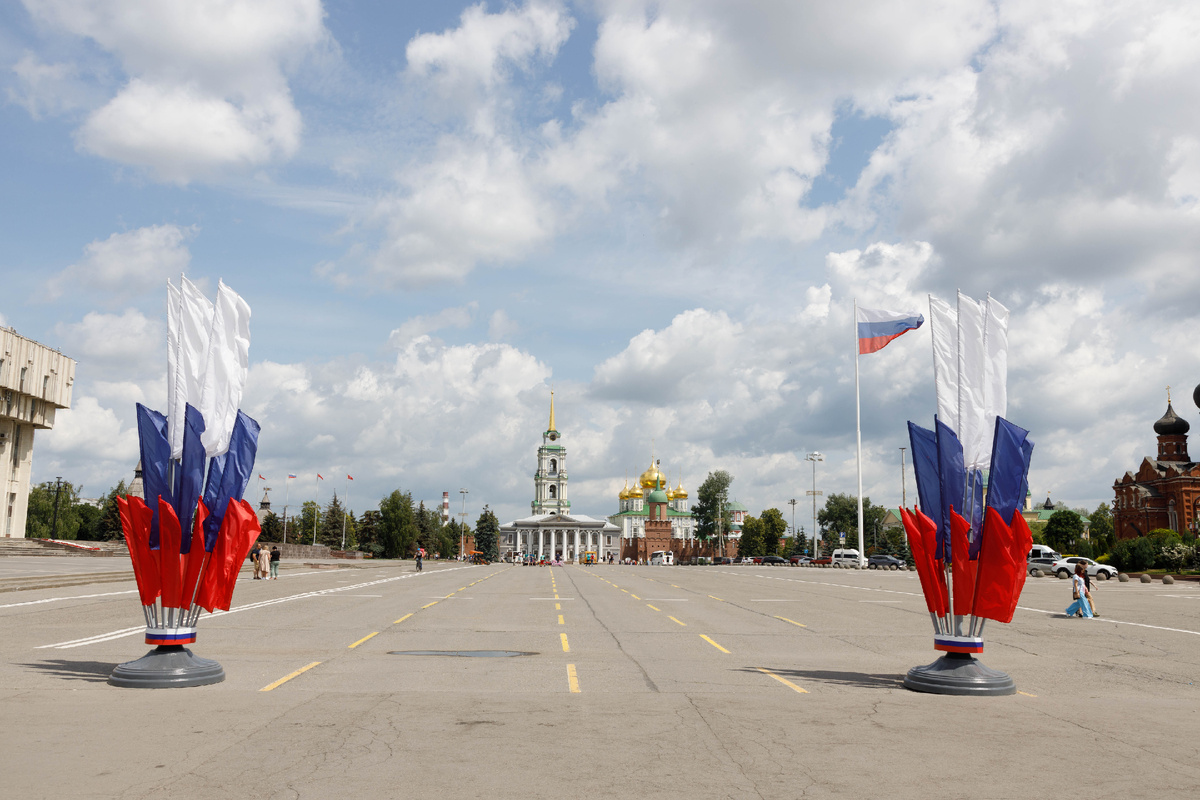 Перестановки в тульском правительстве, недостаток медиков в Новомосковске и  соглашения на ПМЭФ: что случилось в Тульской области в июне | Тульская  служба новостей | Дзен