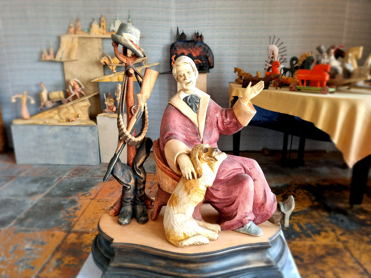 И.Тургенев, деревянная  скульптура  Коновалова