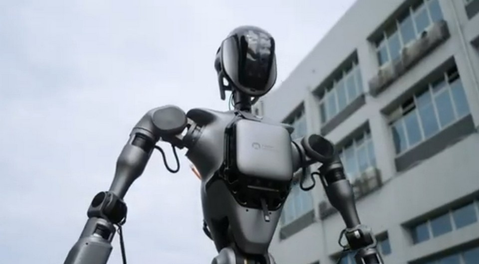   Fourier Intelligence-Robotics / YouTube