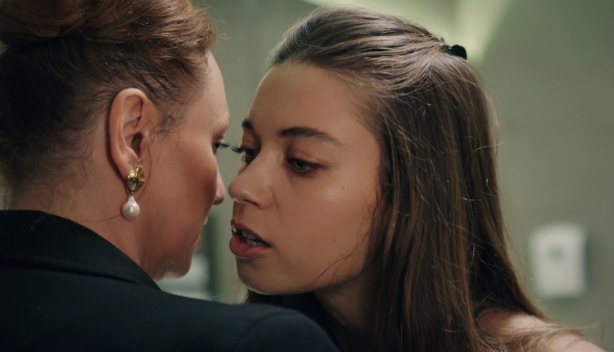 кадр из 1 серии второго сезона сериала "Зимородок 2" (НТВ, 2024) 