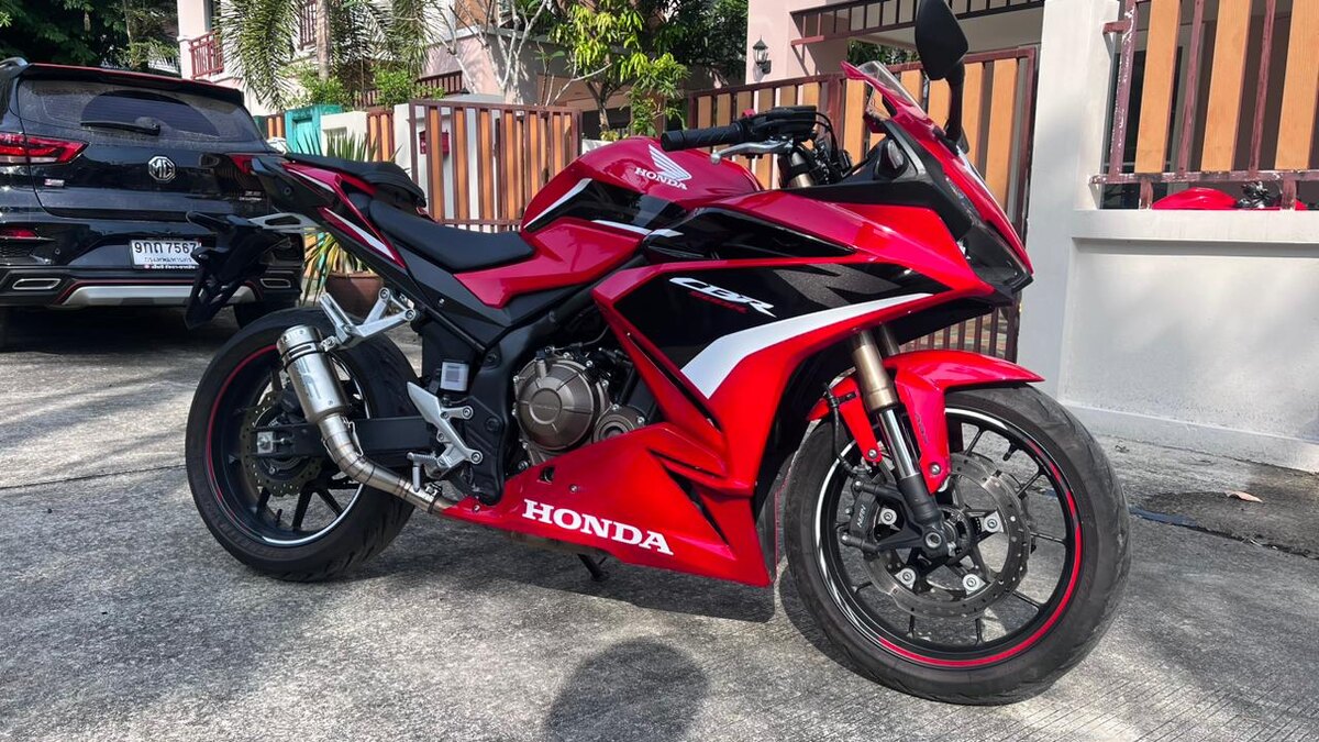 HONDA CBR 650