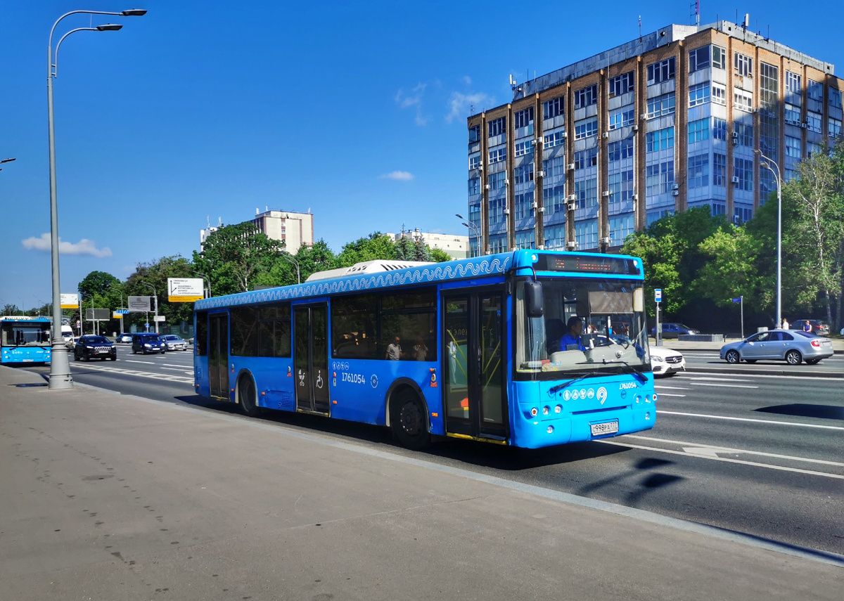 Автобус 1761054 ЛиАЗ-5292 на маршруте № 88. Волоколамское шоссе.