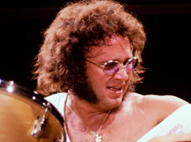 Слухи об одном лёгком, установка за 35 фунтов и забота о ближнем. С днём рождения, Иэн Пейс!