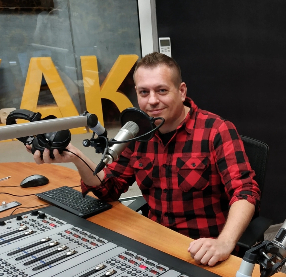 Сижу - задумал подлость: удалить Шамана из плей-листа