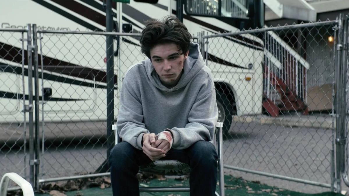 Кадр из сериала "Уэйн"