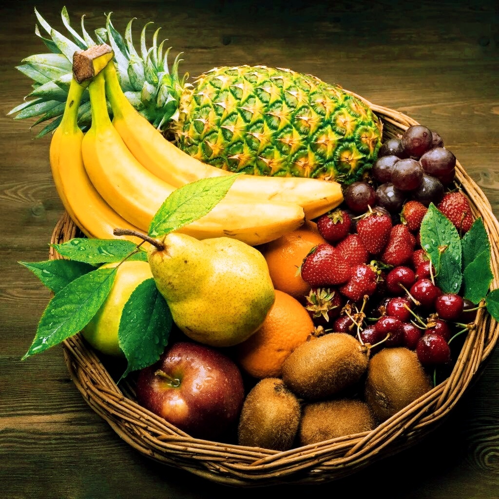 Фрукты смотри – ведь они не похожи