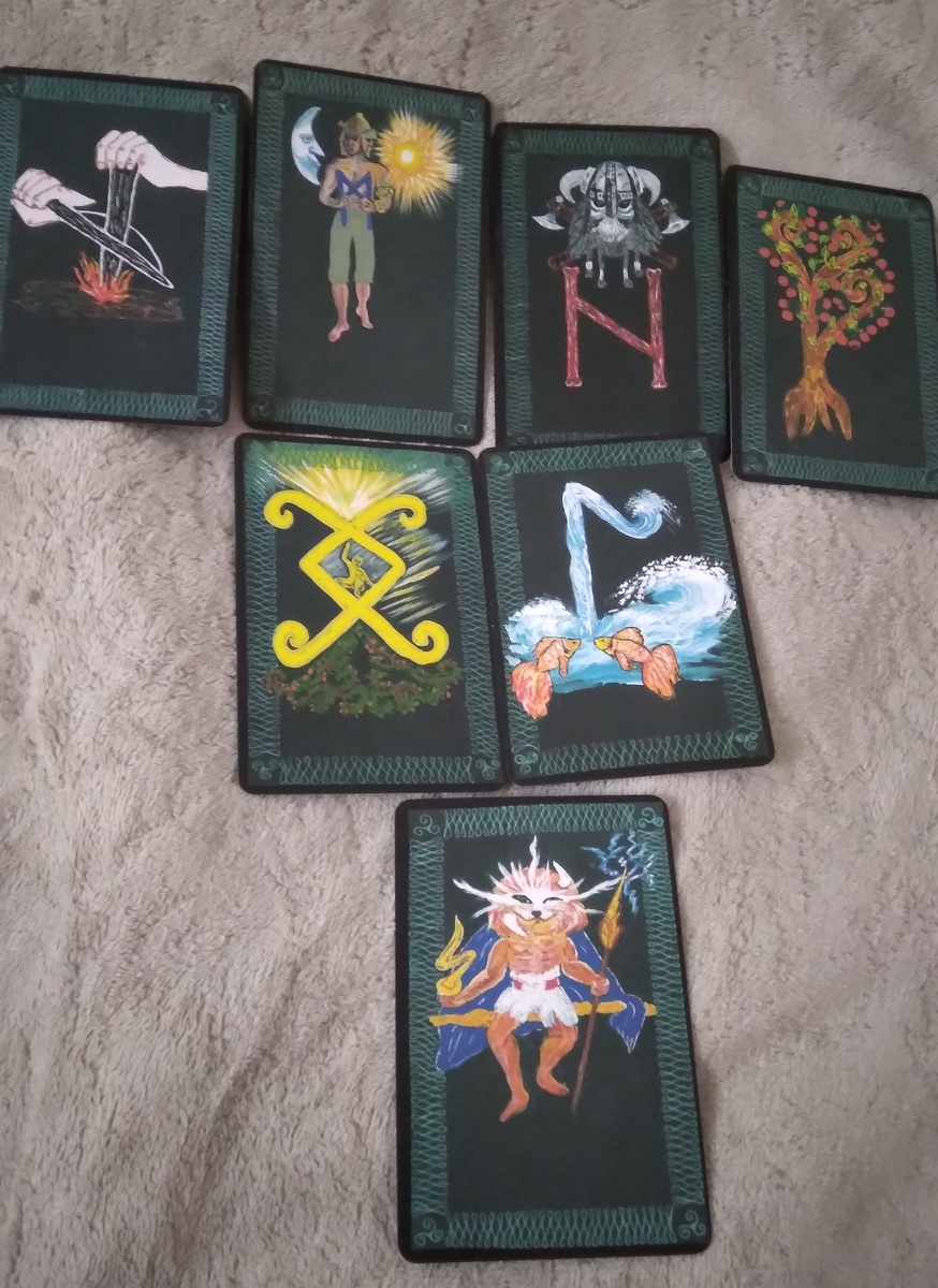 Рунический воск, фото автора.