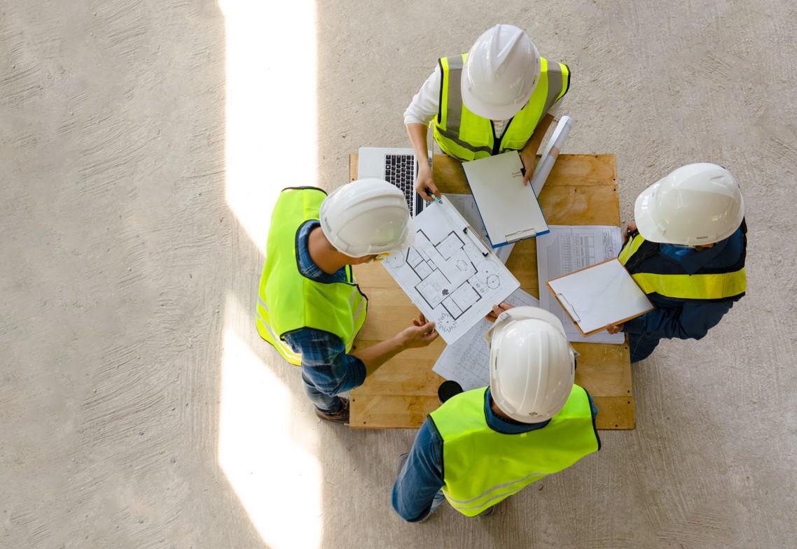 PlNA/Shutterstock📷Работу прораба регламентирует должностная инструкция