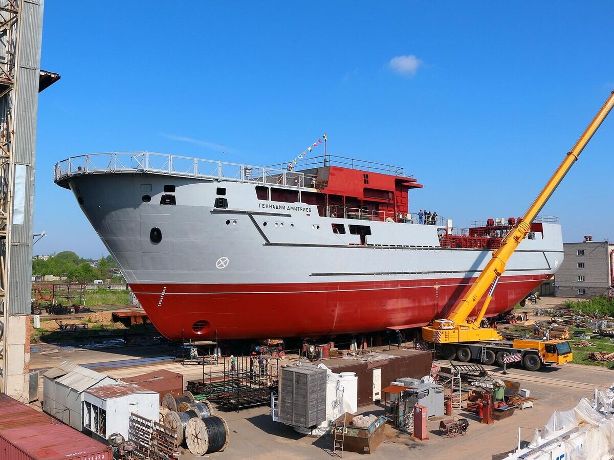    Судно "Геннадий Дмитриев" на судостроительном заводе "Вымпел" © Фото : пресс-служба судостроительного завода "Вымпел"