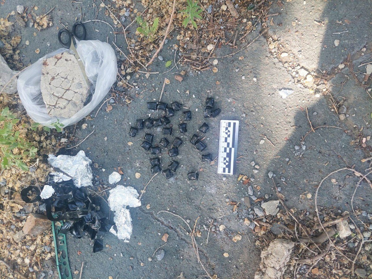    19-летнюю закладчицу наркотиков задержали в Новотроицке с поличным Белов Михаил Александрович