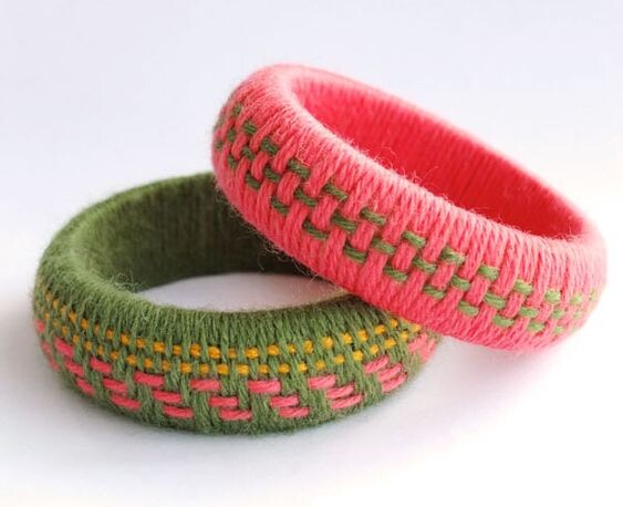 Браслеты. Источник: https://ru.pinterest.com/pin/791507703289716652/