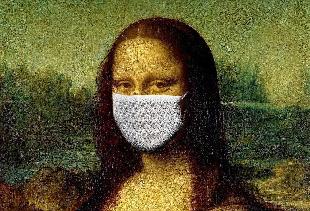Как вы понимаете, картина Мона Лиза, находящиеся в Лувре, выглядит совсем не так 
