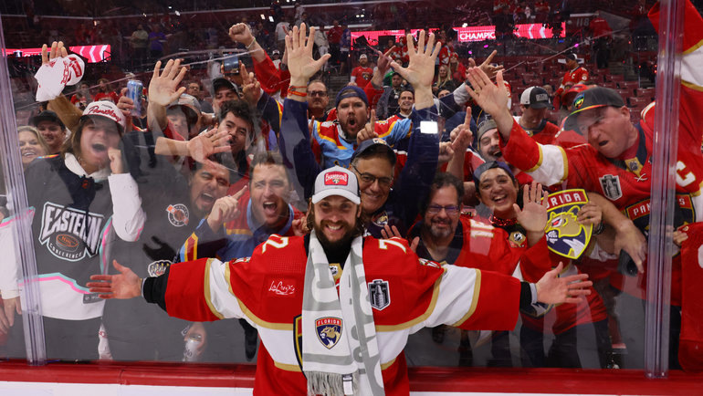    Сергей Бобровский после победы «Флориды» в Кубке Стэнли. USA Today Sports