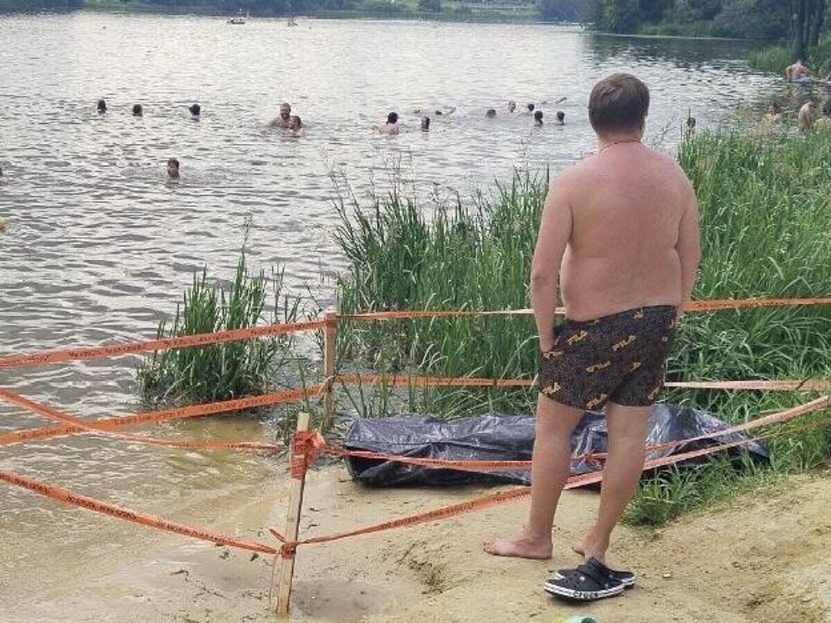    Пляж у Булатниковского пруда в Подмосковье© РИА Новости / Артем Буденный