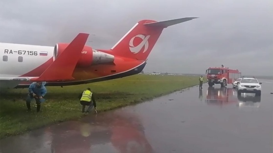    Следком РФ назвал предварительную причину выката самолета за пределы ВПП в Екатеринбурге Андрей Бурков