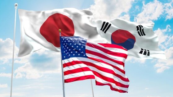    Завершились учения Японии, США и Южной Кореи в Восточно-Китайском море Андрей Бурков