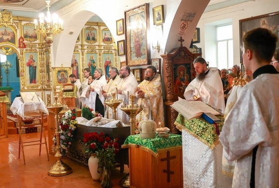    Прощание с погибшим в теракте священником