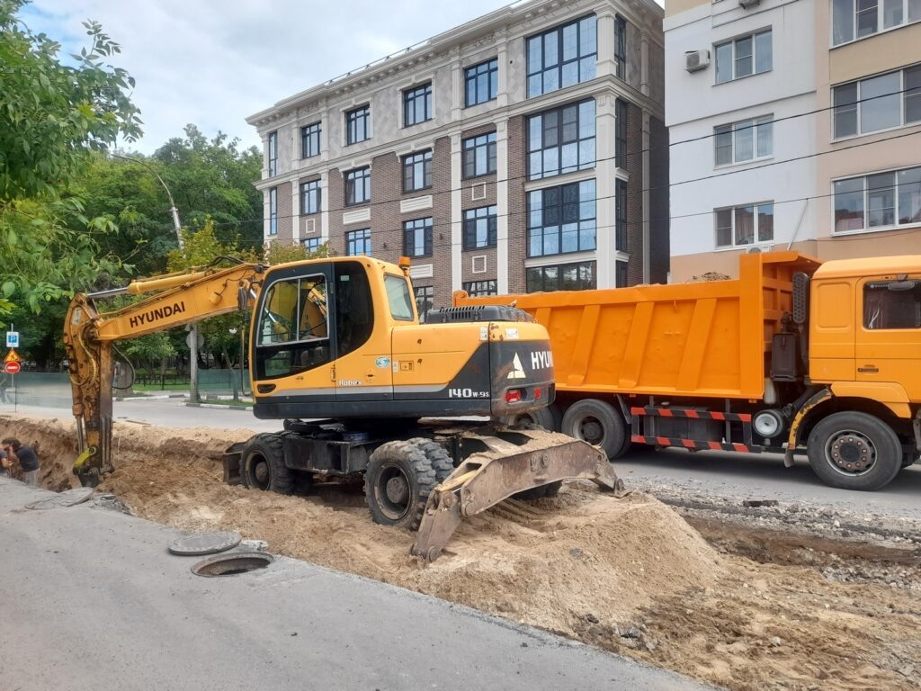 Опять копать… В Рязани из года в год латают и меняют коммуникации на тех же  улицах | Новости 7info.ru | Дзен