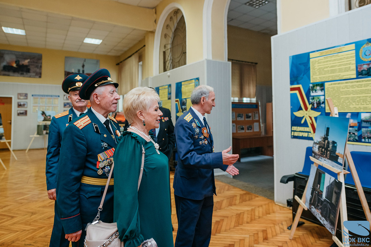 13.06.2024 г. В  подмосковном Долгопрудном, в гарнизонном офицерском клубе войсковой части, открылась персональная выставка победителя всеармейского конкурса «Армия России.-3